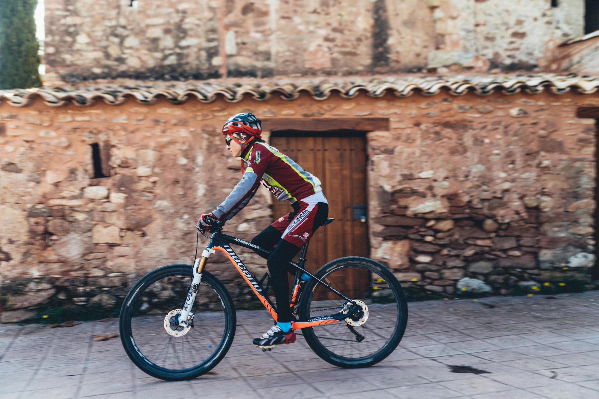 Ruta del vi amb BTT Rutes Sílvia Rovira